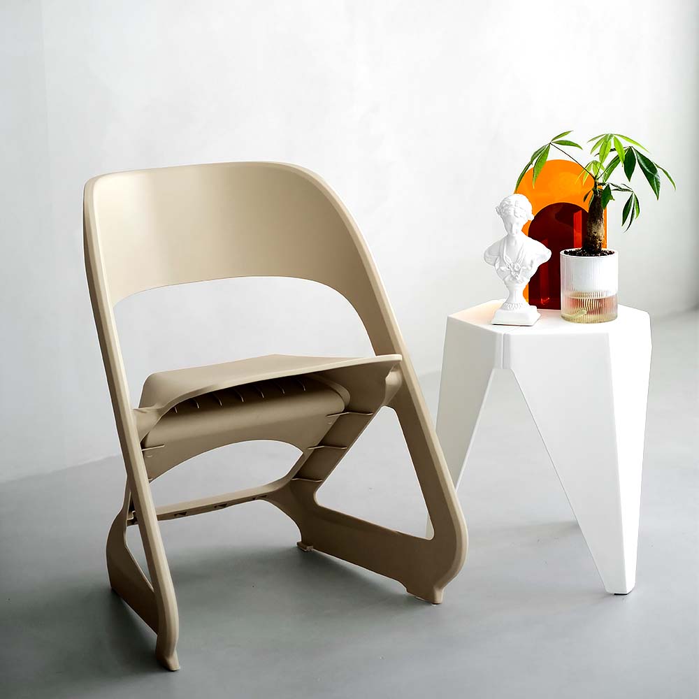Stool HavenIn Set of 4 Dining Chairs Office Cafe Lounge Seat Stackable Plastic Leisure Chairs Beige